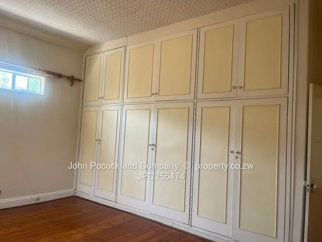 Suburbs prime area NEW Listing (Sole Mandate)