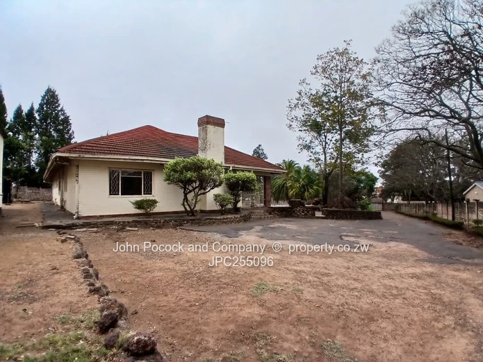 ESTABLISHED BURNSIDE | 4,048 m² | HOME & INVESTMENT OPPORTUNITY