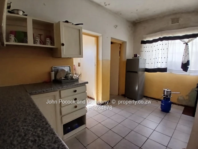 A Charming Apartment Unit - Bulawayo CBD