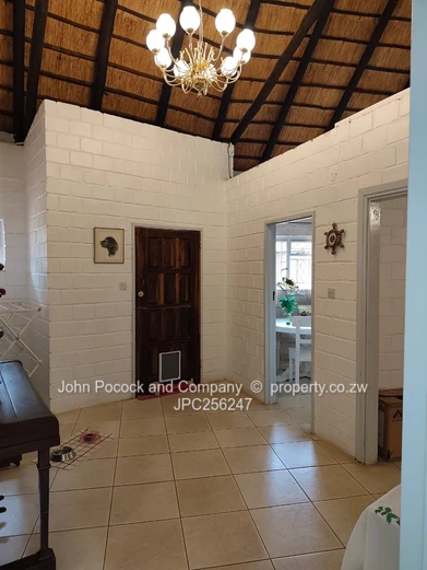 SOLD !! Burnside - Space & Privacy & Natural Setting