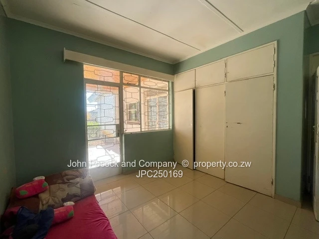 HILSIDE with commercial in mind (Sole Mandate)