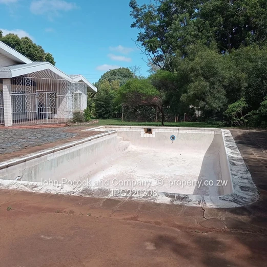 Charming 4 Bedroom Family Home in Morningside!