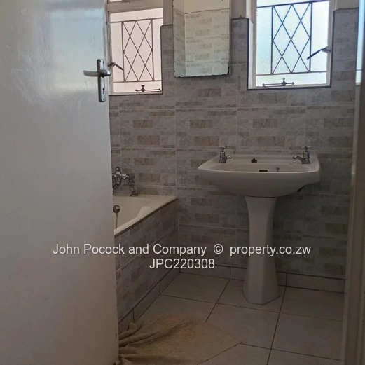 Charming 4 Bedroom Family Home in Morningside!