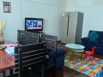 2 Bedroom Flat & Apartment