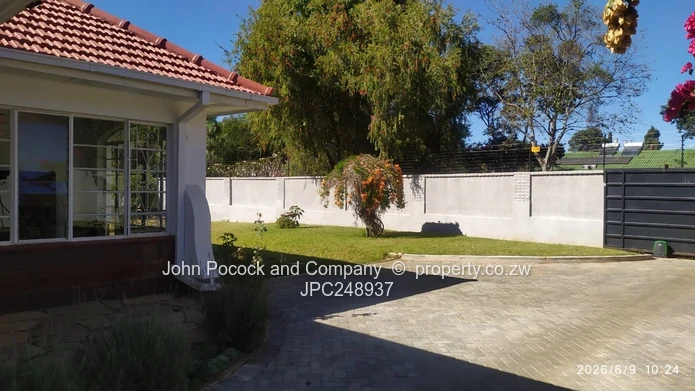 Move In Ready and Fully furnished!- Your New Home Awaits (Sole Mandate)