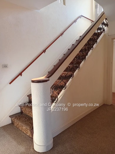 Kumalo: 3-Bed Home, Pool, Borehole & Garden