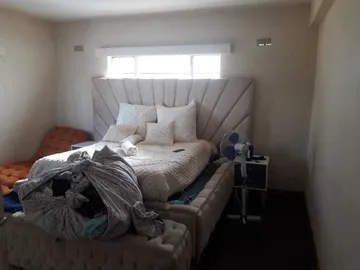 12 Bedroom Flat & Apartment