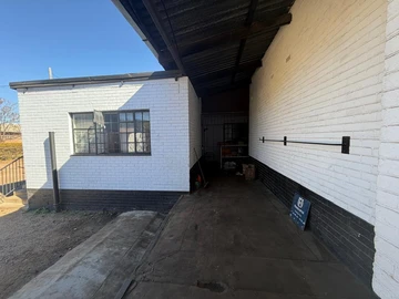 Warehouse & Factory