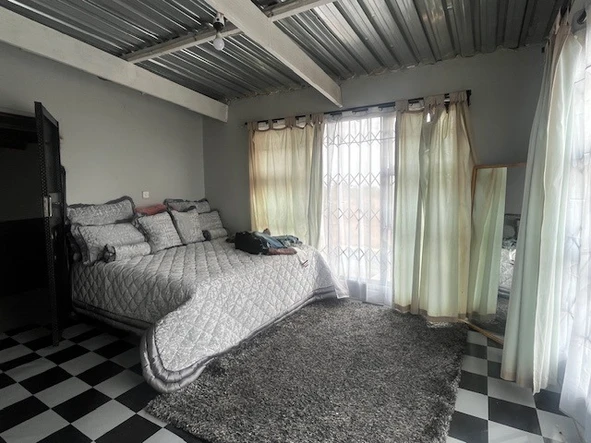 Farm & Agricultural Land