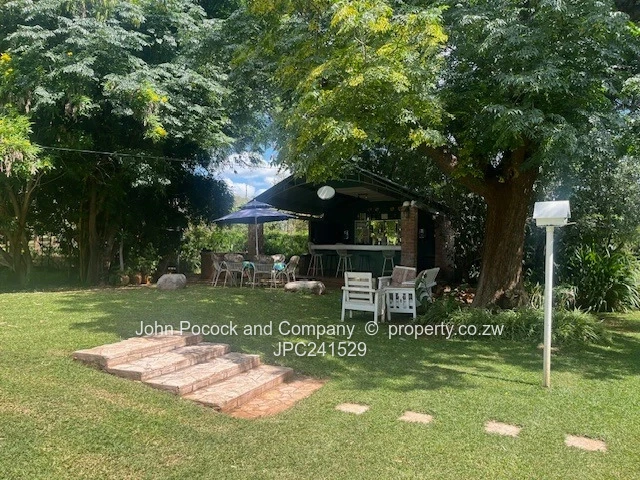 New on the Market 2,7 acres and spacious home