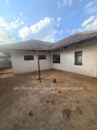 Investment Opportunity in Queens Park West, Bulawayo!  (Sole Mandate)