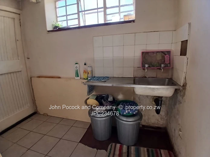 A Charming Apartment Unit - Bulawayo CBD