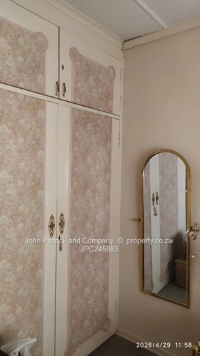 Warm, Spacious and Inviting Home in Woodlands