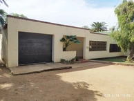  3-Bedroom Home with Garden and Views in Four Winds