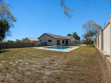 11 Unit Townhouse Complex