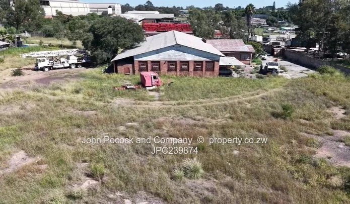 Warehouse/ factory with large yard space (Sole Mandate)