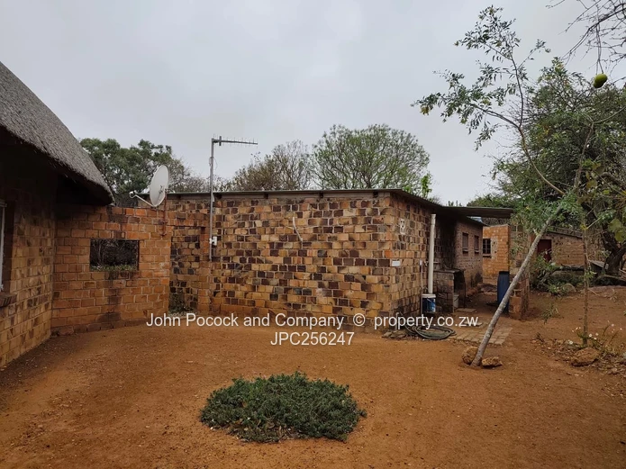 SOLD !! Burnside - Space & Privacy & Natural Setting