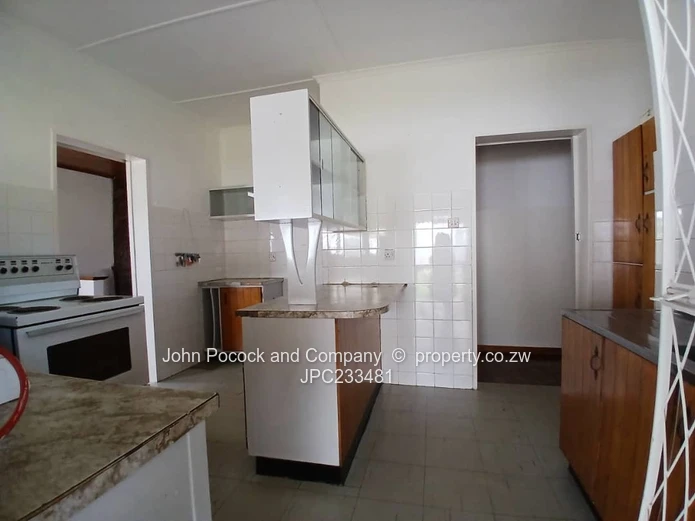 Charming family home in the heart of Woodlands!