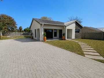 11 Unit Townhouse Complex