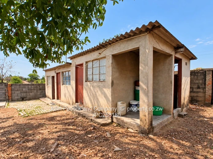 4 Bedroom Home in Matsheumhlope!