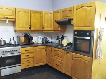 Farm & Agricultural Land