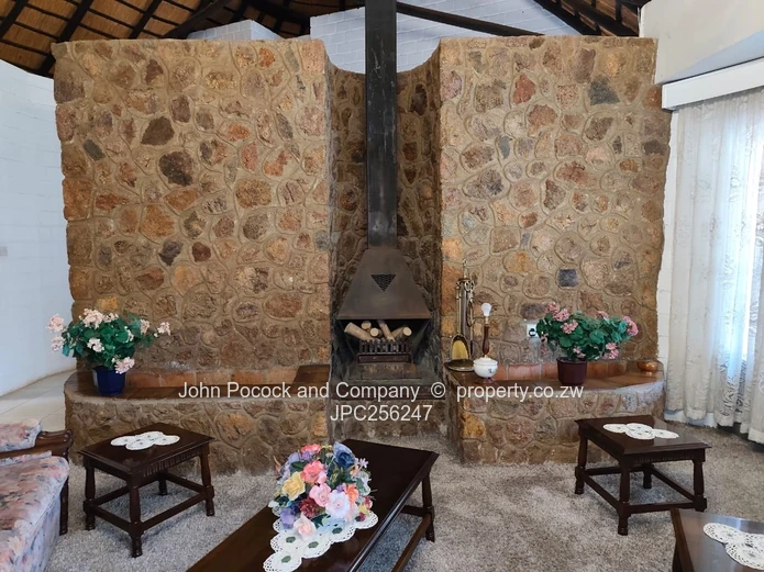 SOLD !! Burnside - Space & Privacy & Natural Setting