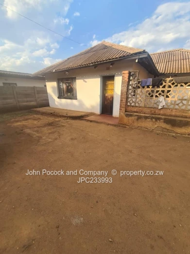 Investment Opportunity in Queens Park West, Bulawayo!  (Sole Mandate)