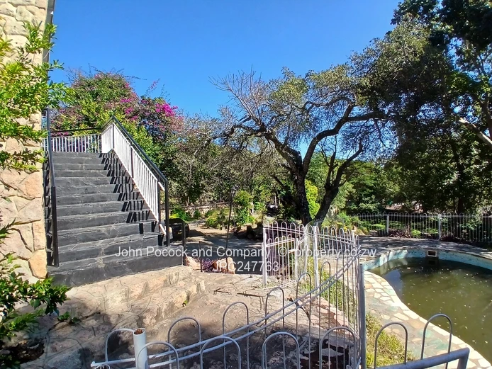 Exquisite Living in Burnside!
