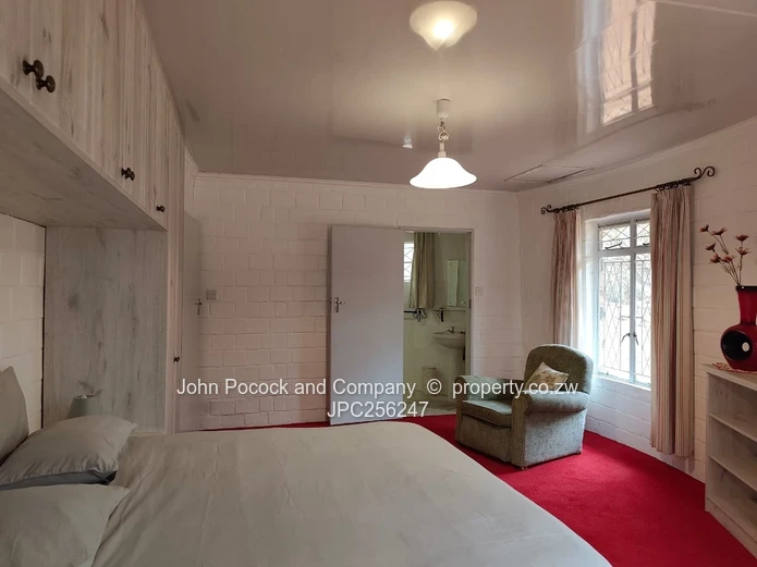 SOLD !! Burnside - Space & Privacy & Natural Setting