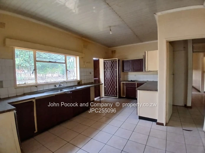 ESTABLISHED BURNSIDE | 4,048 m² | HOME & INVESTMENT OPPORTUNITY