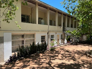 Hotel & Lodge
