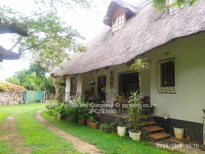 Fortunes Gate - Land, Main Dwelling and Cottage