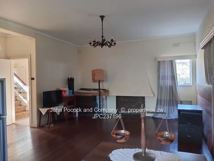 Kumalo: 3-Bed Home, Pool, Borehole & Garden