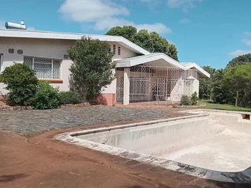 Charming 4 Bedroom Family Home in Morningside!