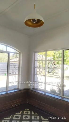 Move In Ready and Fully furnished!- Your New Home Awaits (Sole Mandate)